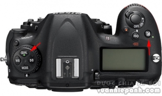 Cách Reset máy Nikon DSLR qua điểm báo hiệu màu xanh
