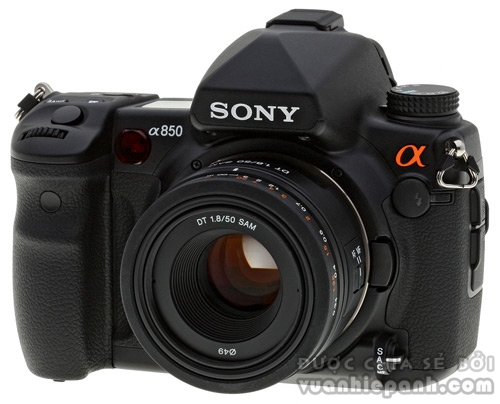Sony A850. Ảnh: Imaging-resources