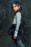 Vẻ đẹp cuốn hút của mẫu Nga 9 tuổi