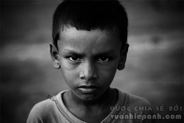 Black and White portrait of a kid