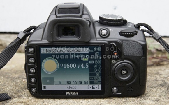 đánh giá máy ảnh D3100