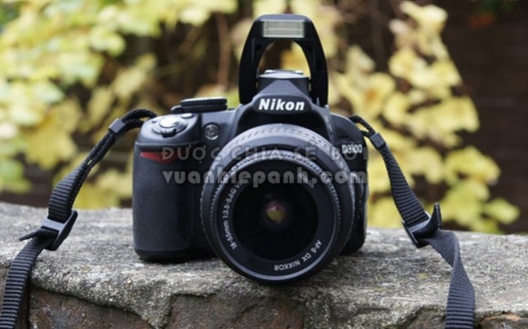 đánh giá máy ảnh Nikon D3100